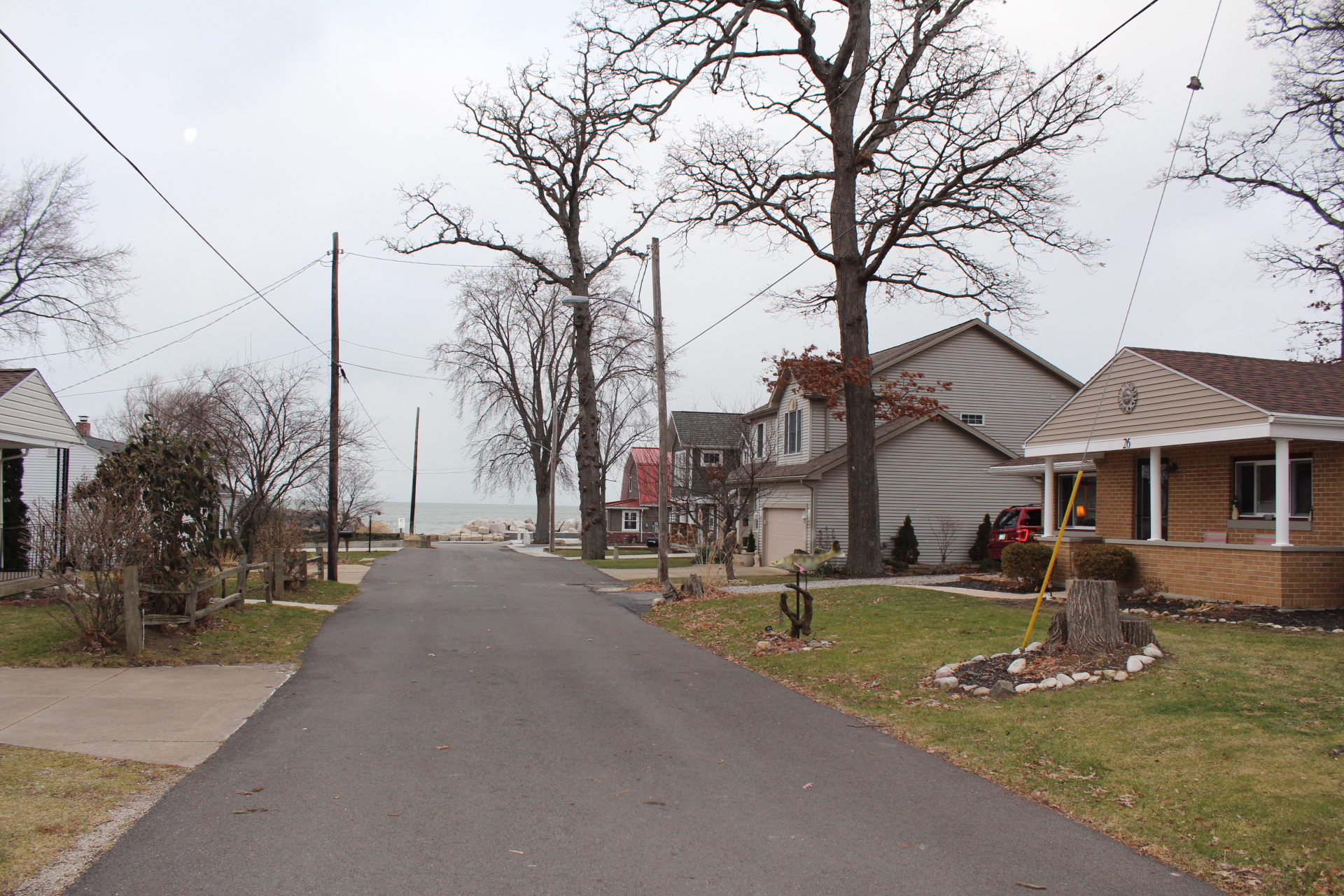 HURON OHIO NEW LISTING AMAZING VIEWS OF LAKE ERIE