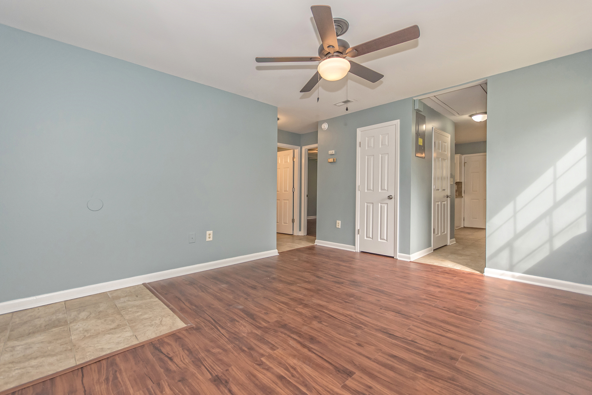 Great Investment Opportunity Newly Renovated 2BR Duplex Unit In North