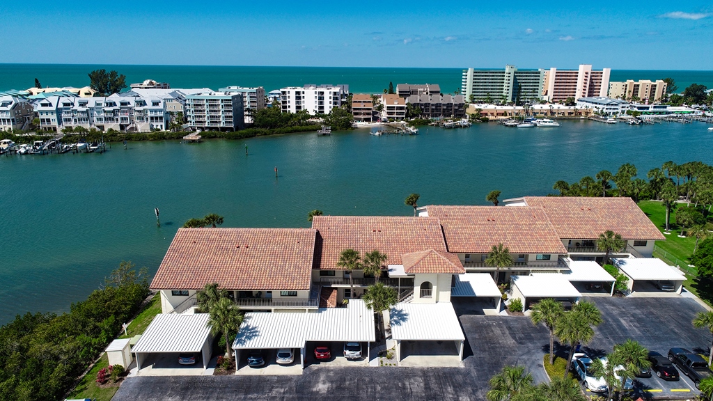 Why We Love The Imperial Point Neighborhood Of Seminole And Largo