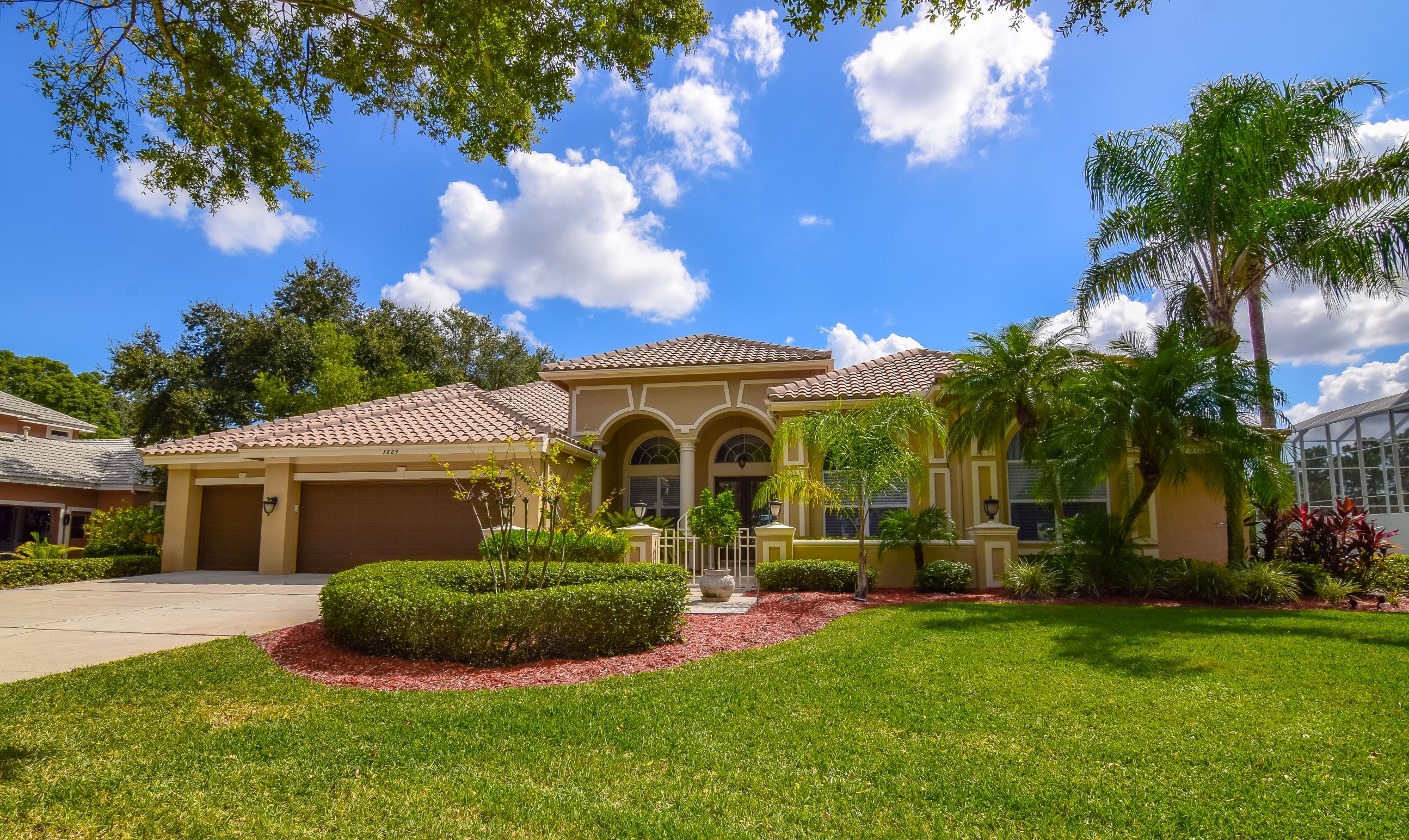 Discover The Gated Community Of Bayou Club In Seminole FL