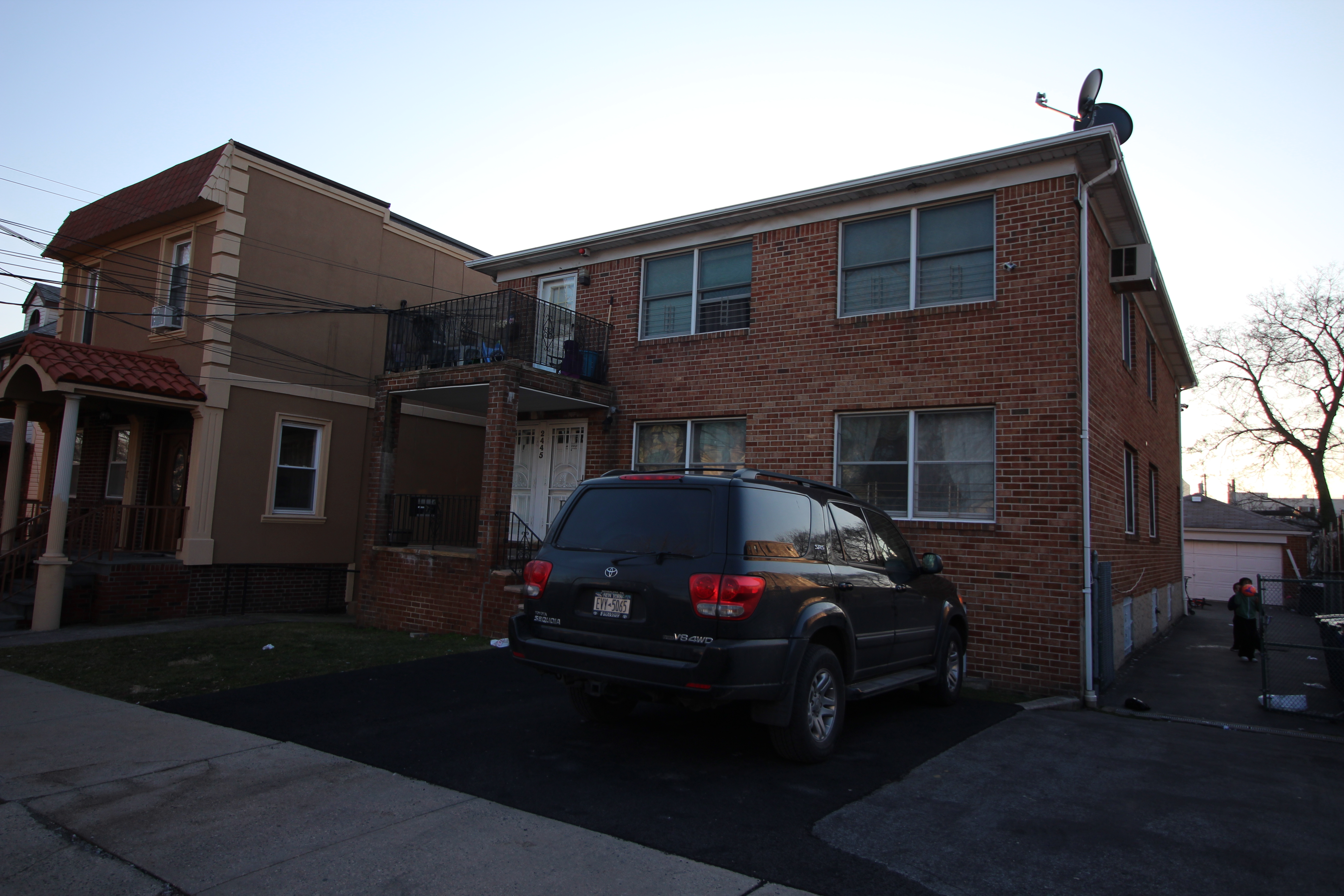 2445 Woodhull Ave Bronx NY 10469