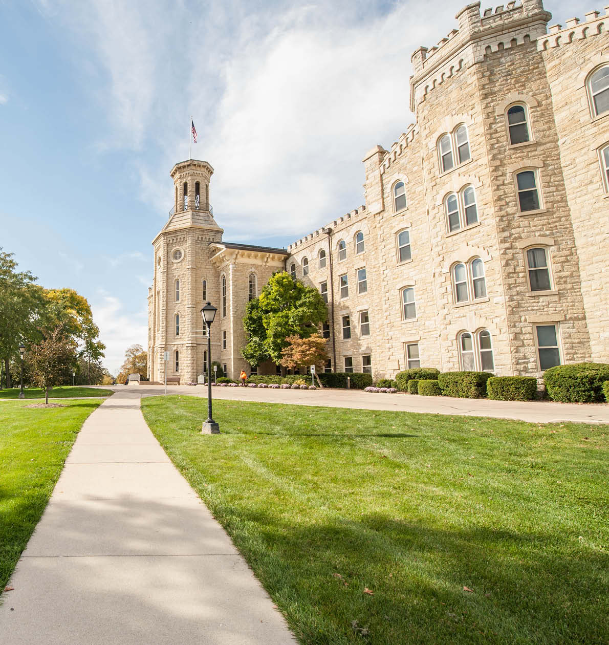 Baird & Warner Glen Ellyn