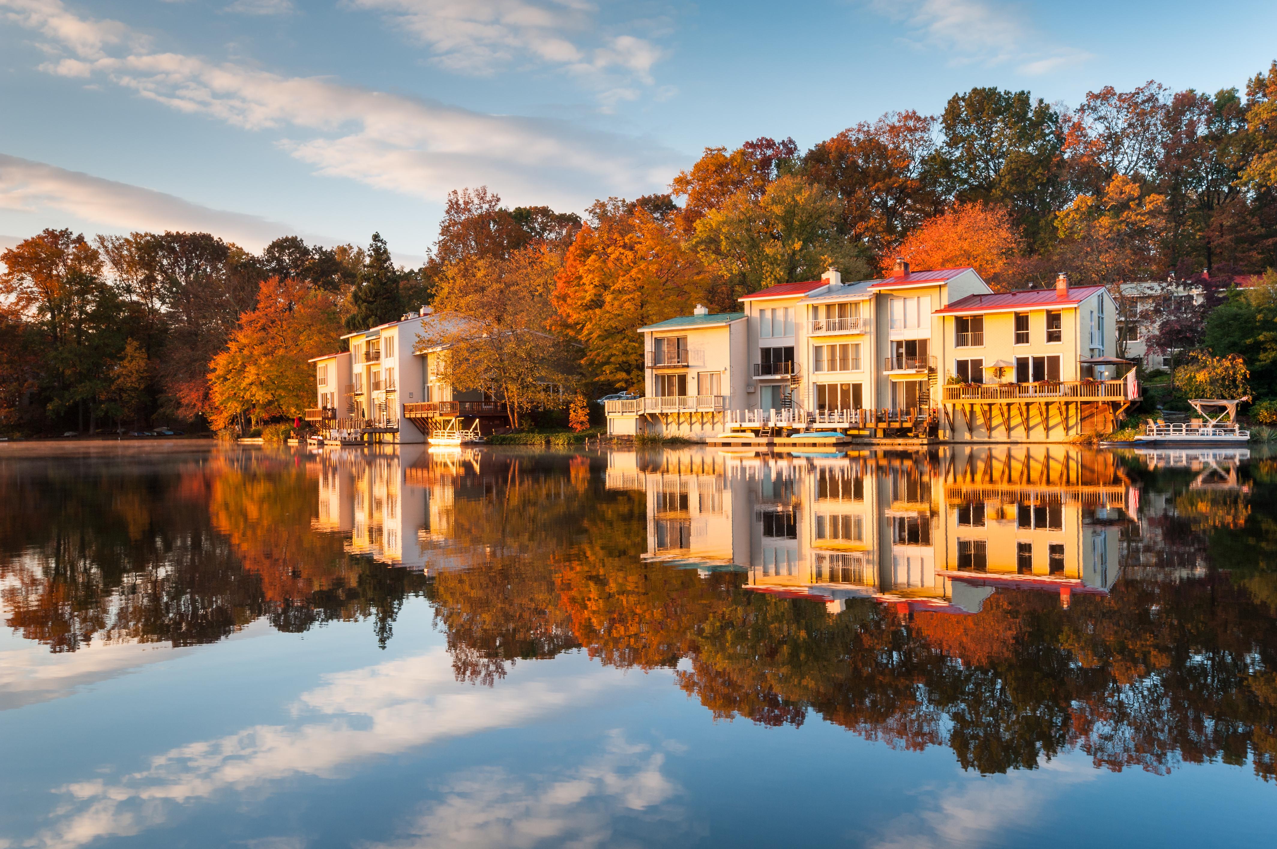 RE/MAX Distinctive